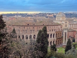 Rome zone archéologique du théâtre de Marcello