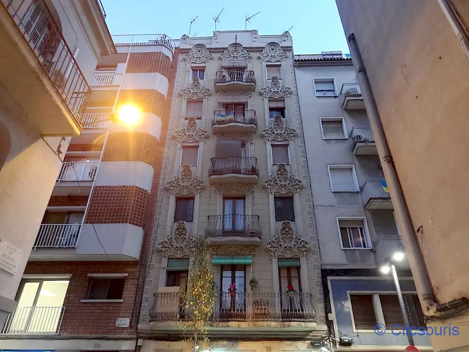 Barcelone la Barceloneta immeuble moderniste
