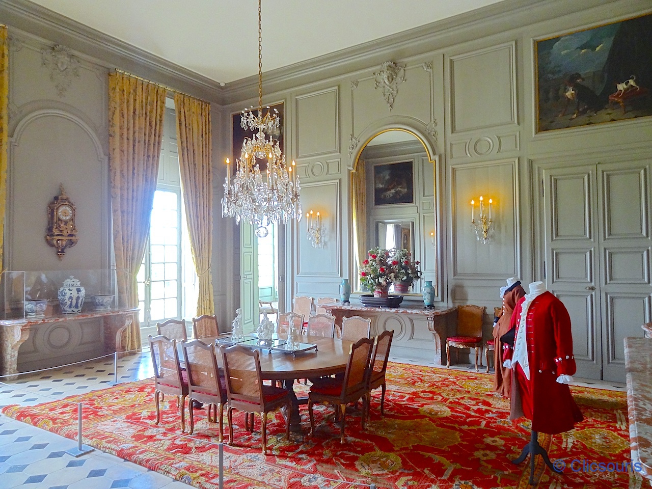 Château Champs-sur-Marne salle a manger fenetre