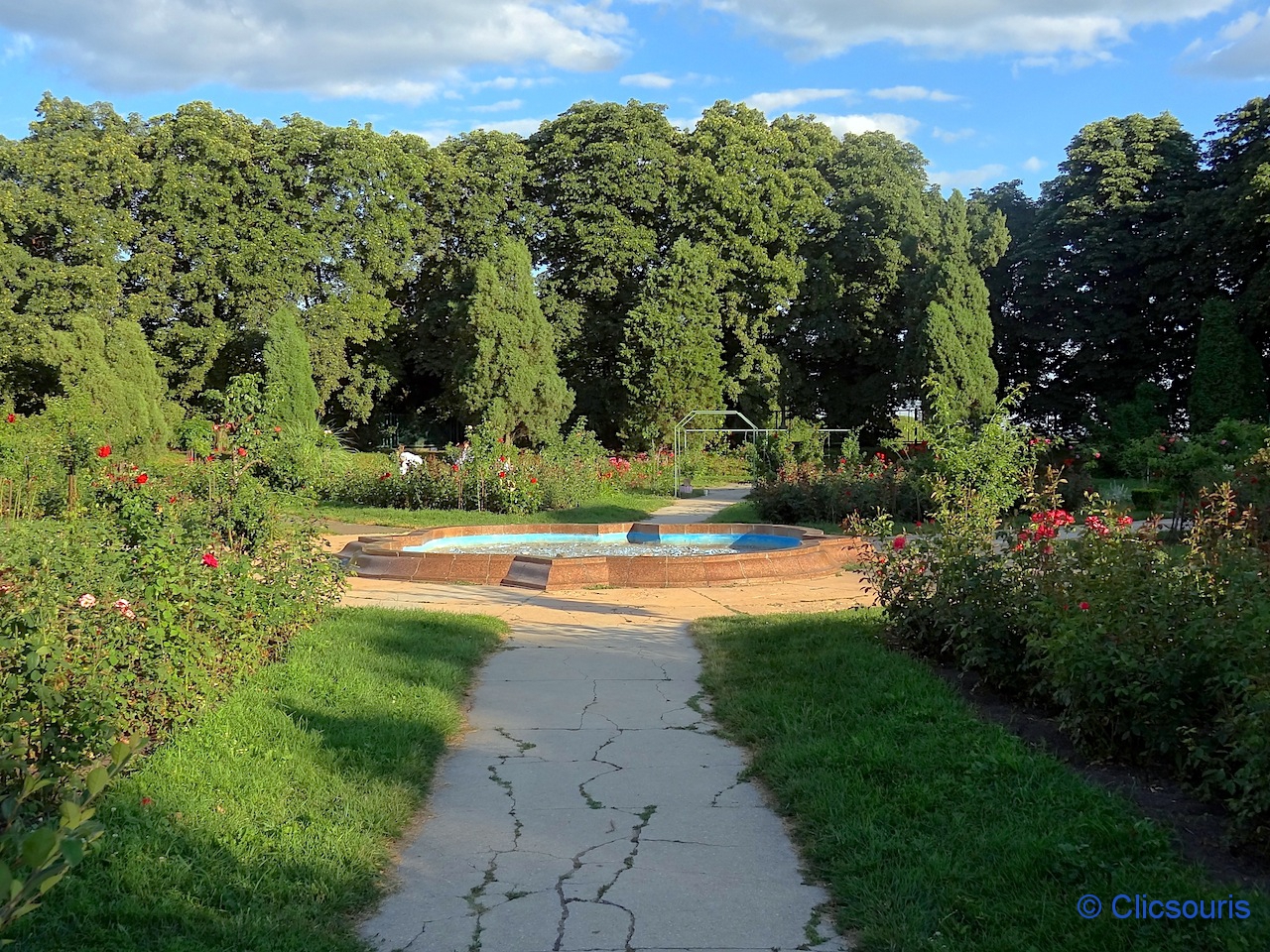 Kiev jardin botanique roseraie