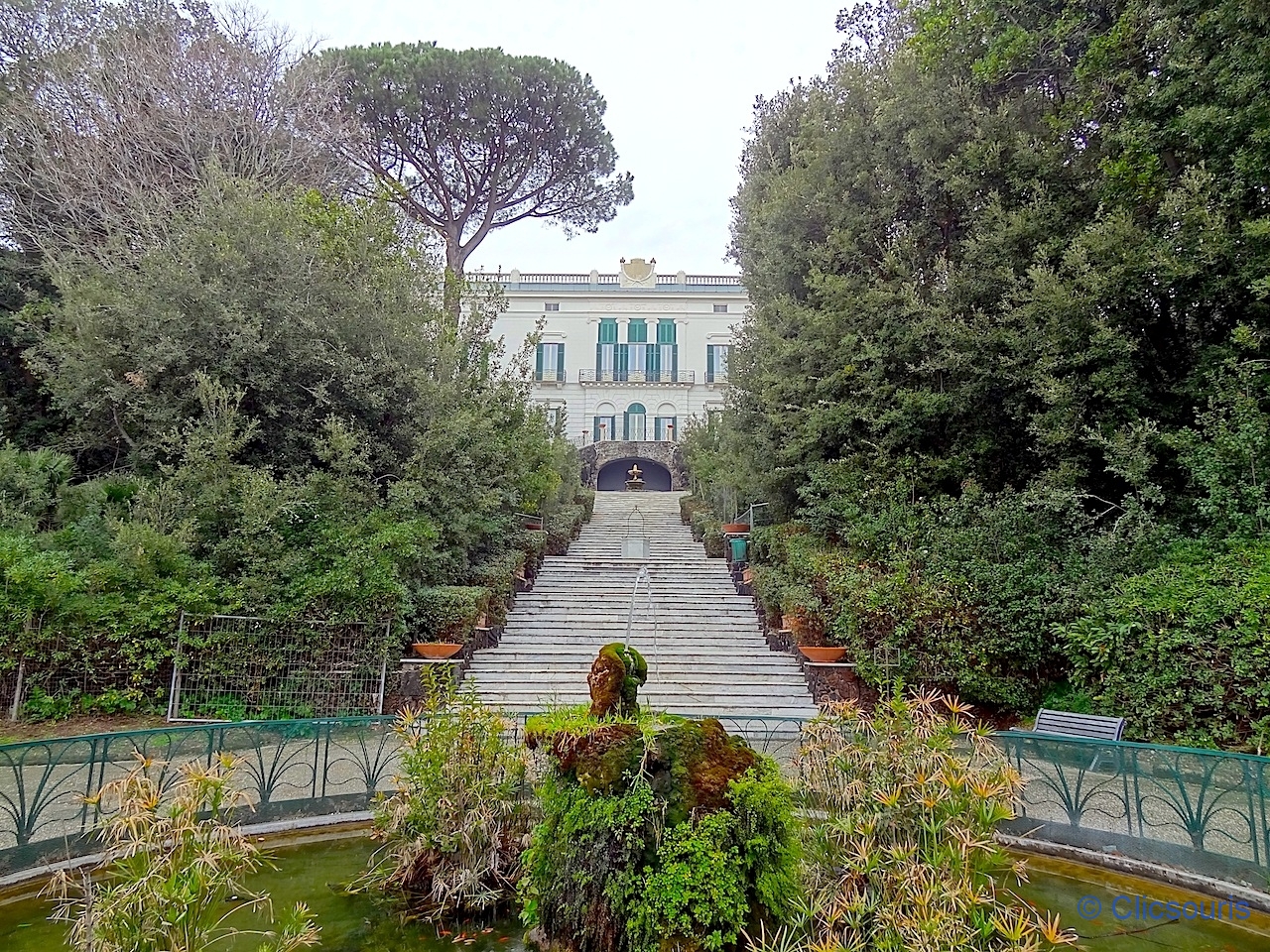 Naples villa Floridiana vue