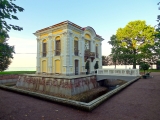 Peterhof jardin inférieur Marly