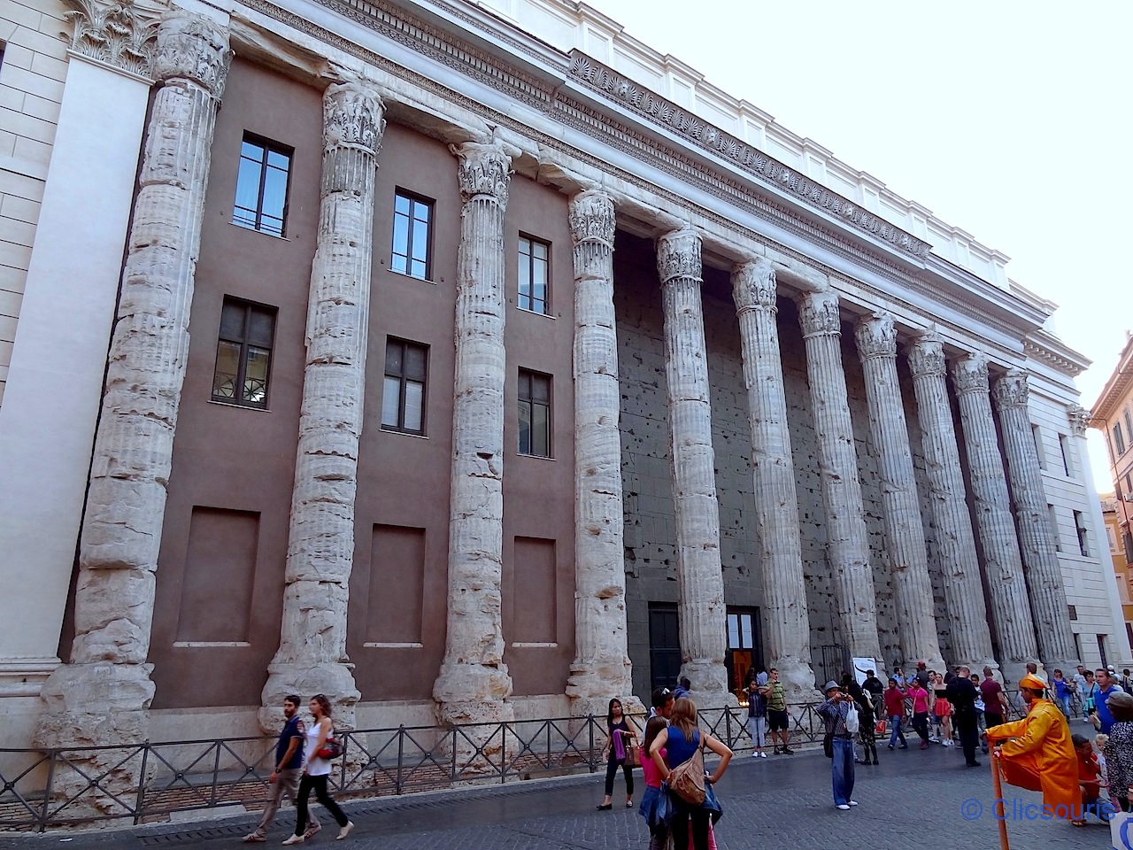 Rome piazza di Pietra1