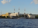 Saint-Pétersbourg bateau