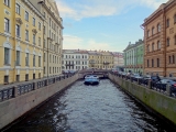 Saint-Pétersbourg canal d'hiver