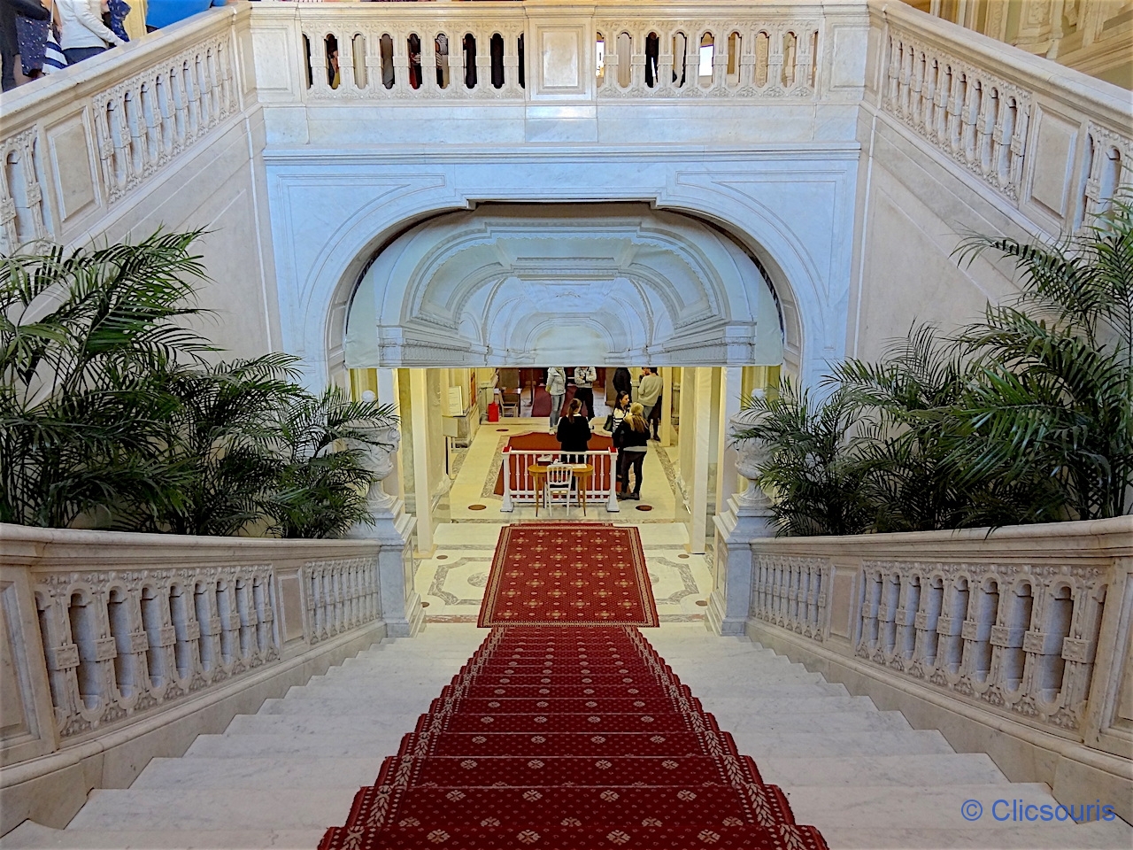 Saint-Pétersbourg palais Youssoupov grand escalier