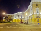 Saint-Pétersbourg place Lomonossov