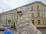 Saint-Pétersbourg pont aux des lions