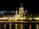 Saint Petersbourg quai de l'Université de nuit