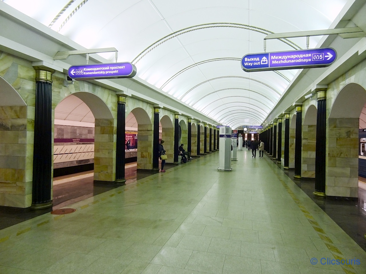 Saint-Pétersbourg station de métro Admiralteïskaya
