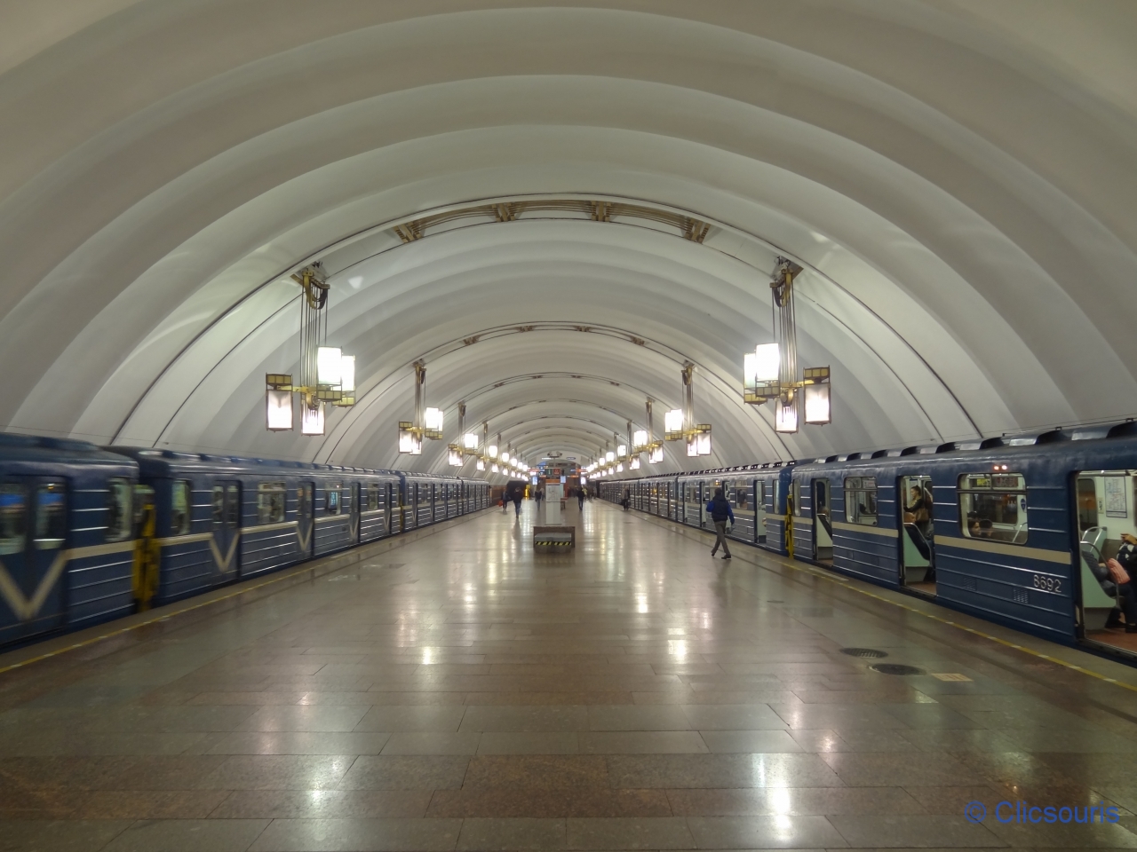 Saint-Pétersbourg station de métro Ligovski Prospekt