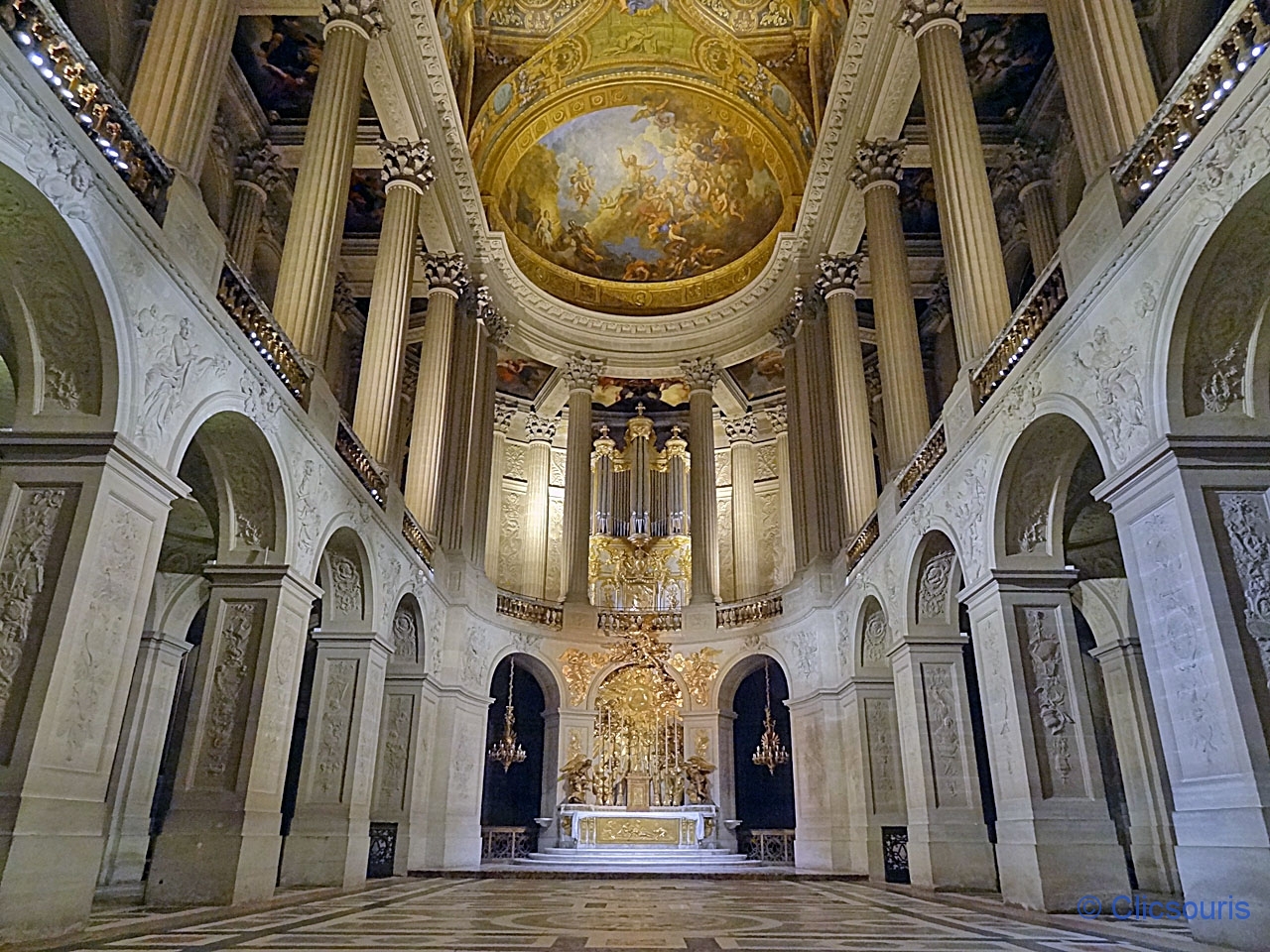 Château de Versailles la nuit chapelle