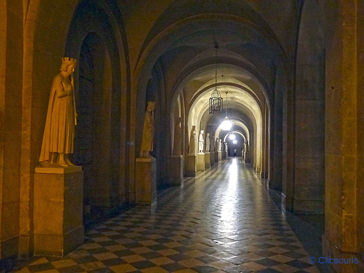Château de Versailles la nuit Galerie de Pierre