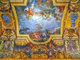 Château de Versailles la nuit Galerie des Glaces