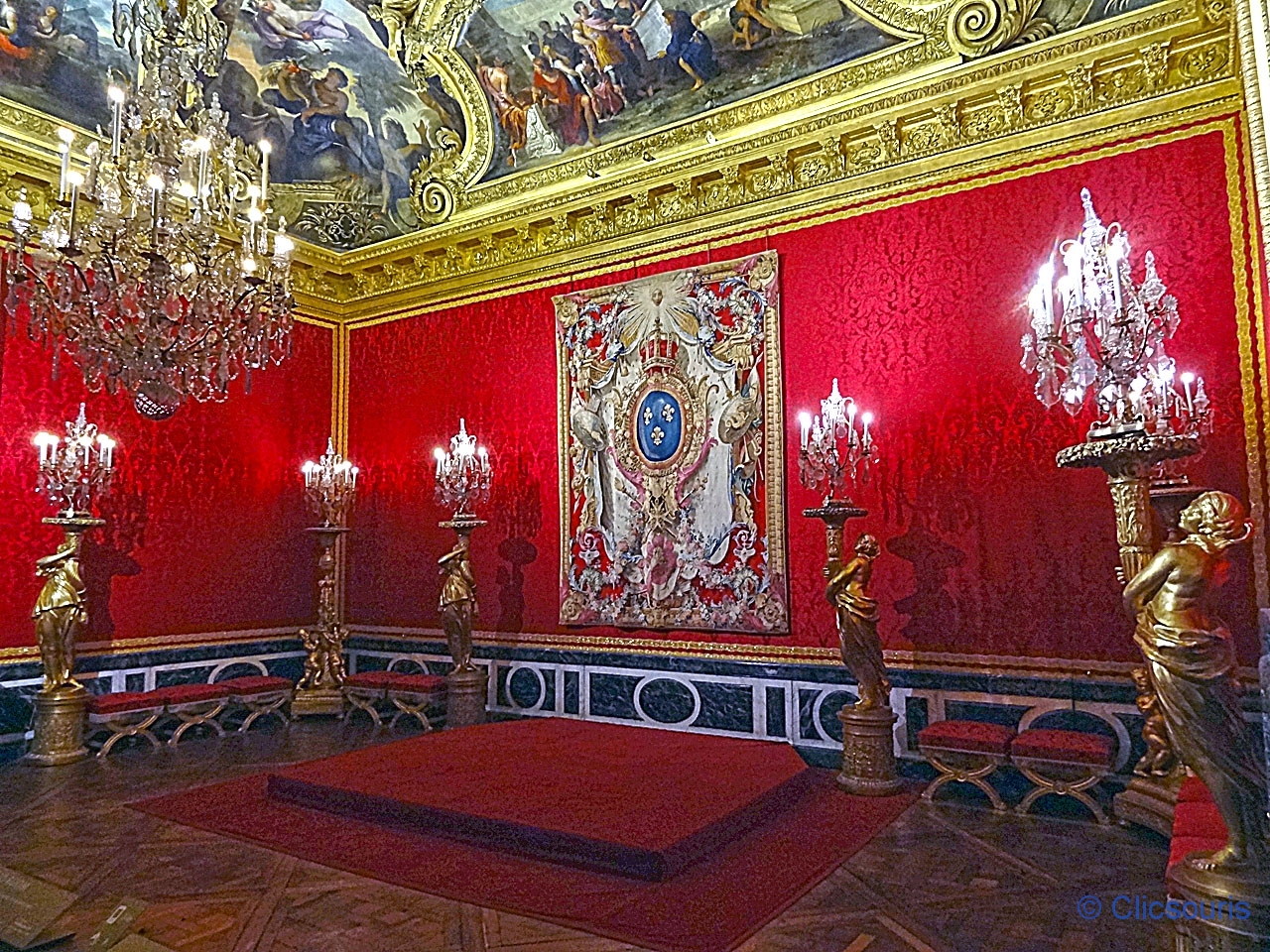 Château de Versailles la nuit Salon d'Apollon