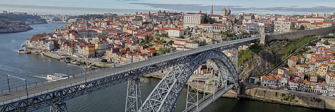 Vue générale de Porto (Portugal)
