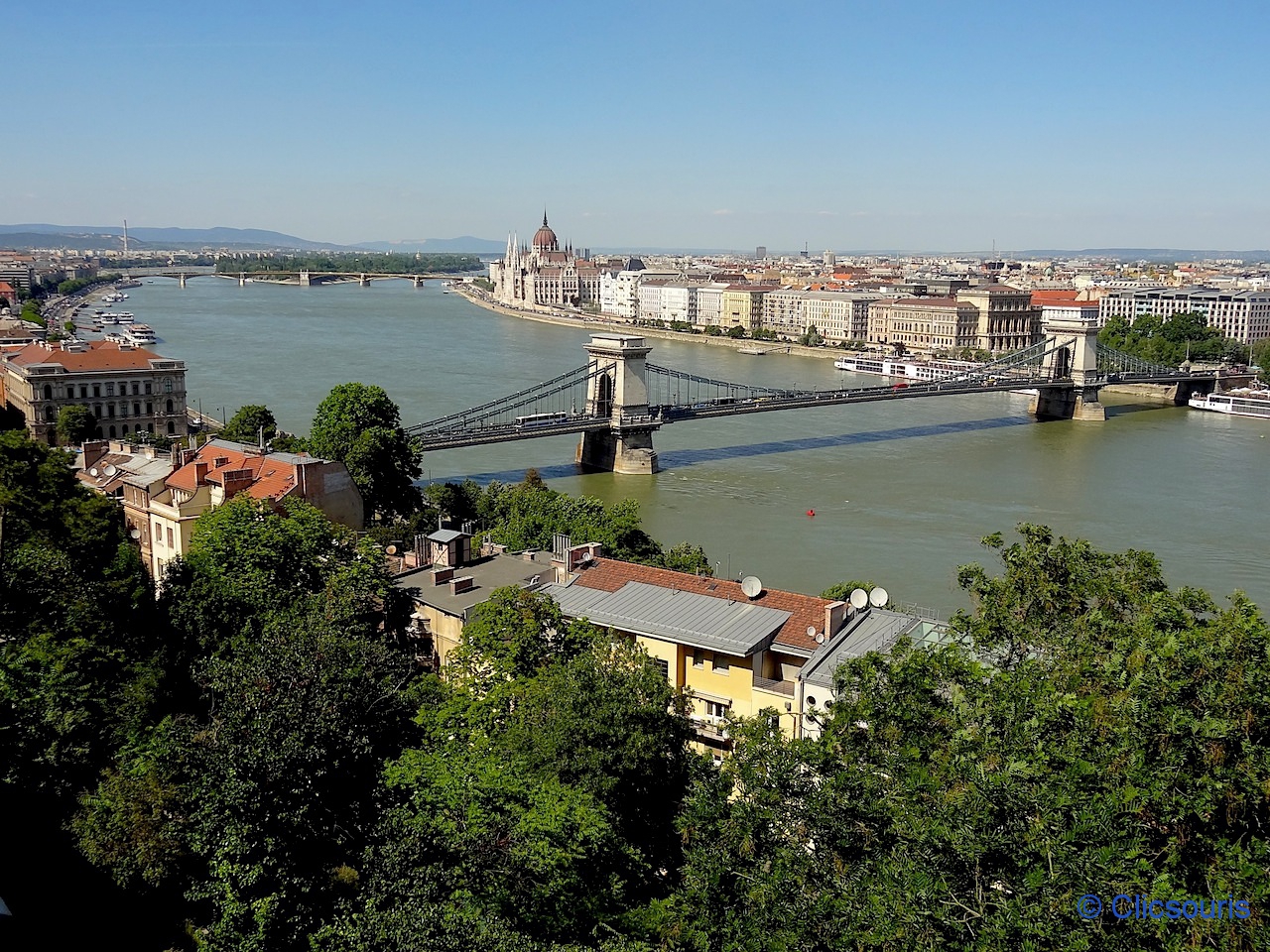 Pont des Lions sur le Danube à Budapest