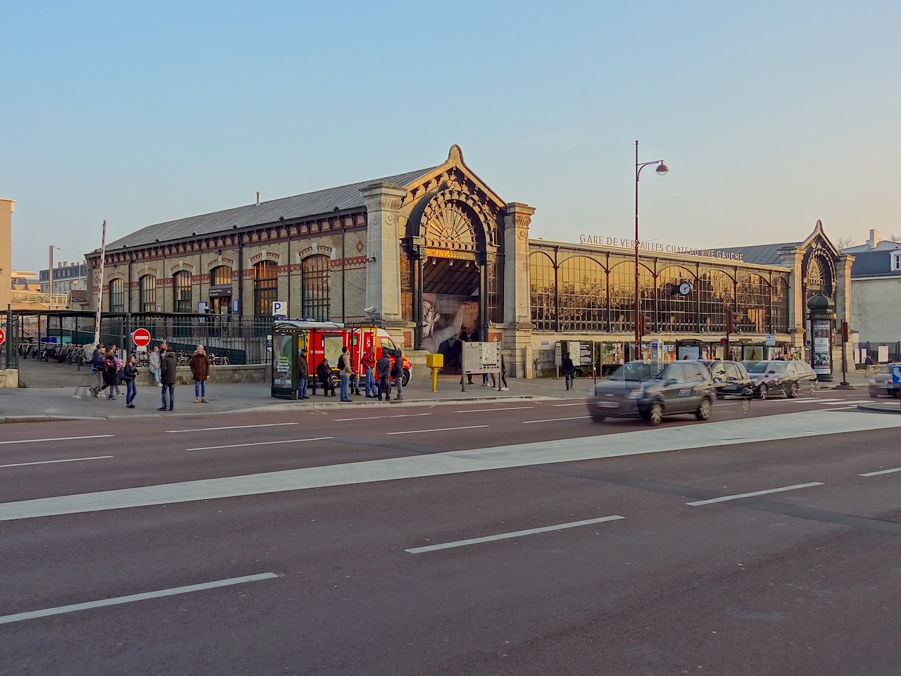 gare de Versailles Rive Gauche Château