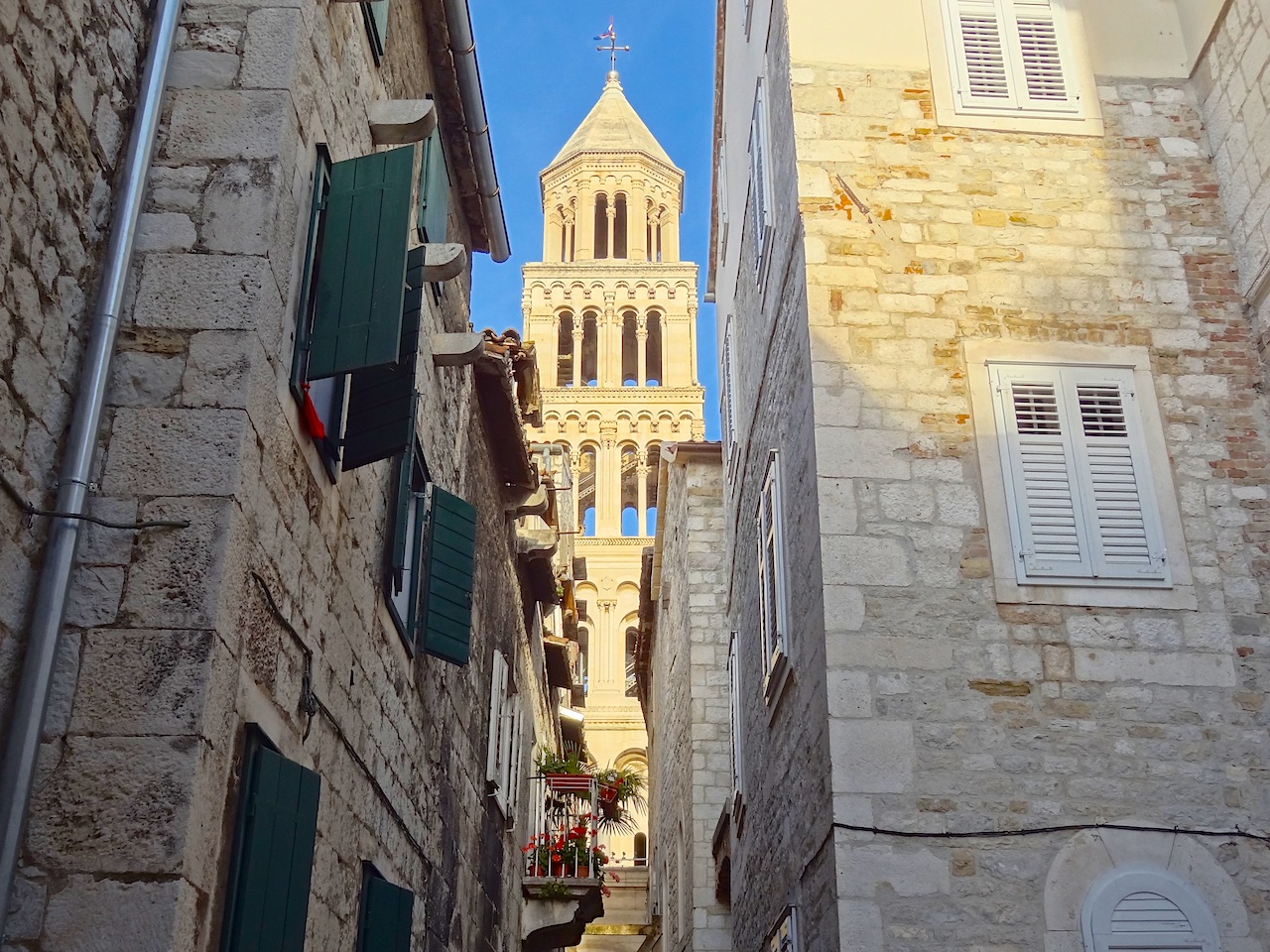 vue sur le campanile de la cathédrale de Split