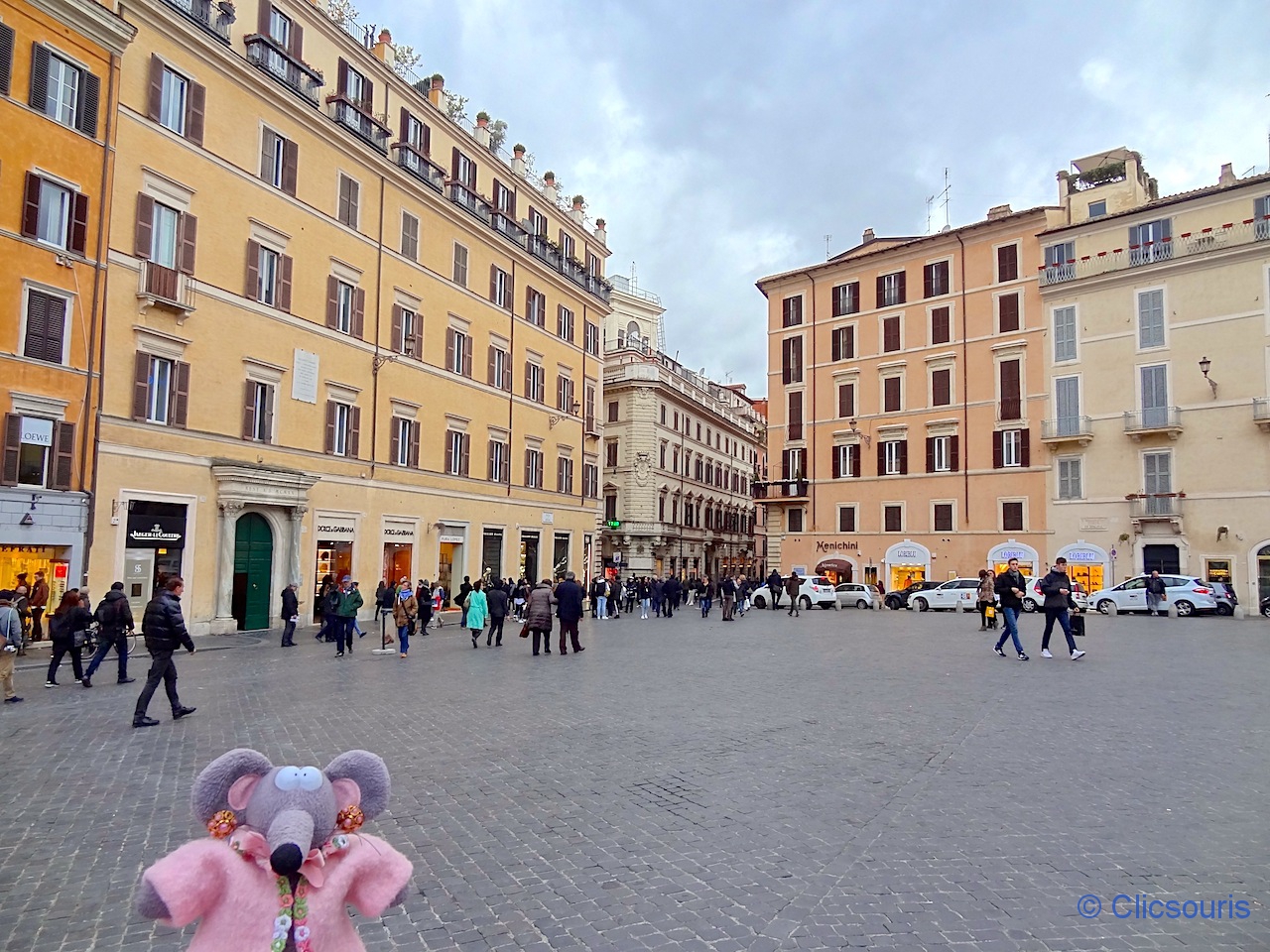 Sur la piazza di Spagna à Rome