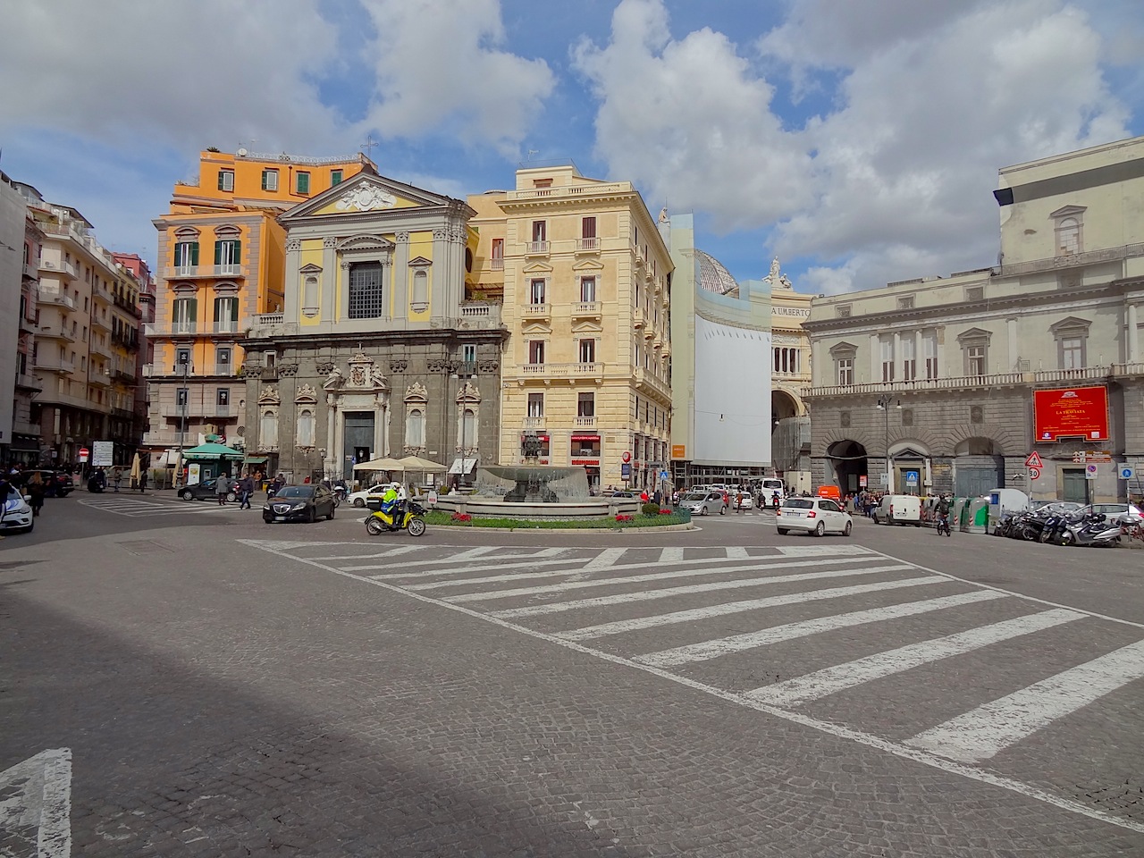 église San Ferdinando à Naples
