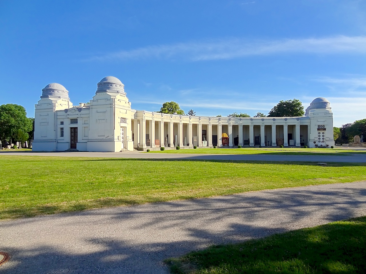 colonnade du cimetière central de Vienne