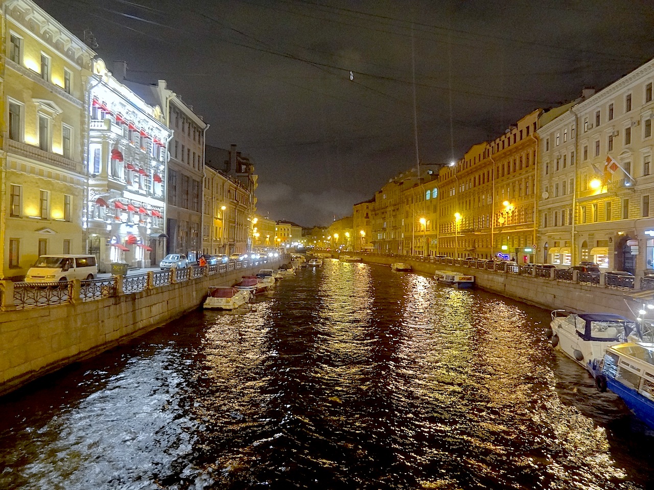 La Moïka de nuit à Saint-Pétersbourg