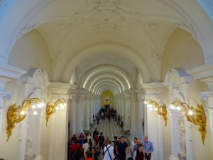 couloir d'accès au musée de l'Ermitage