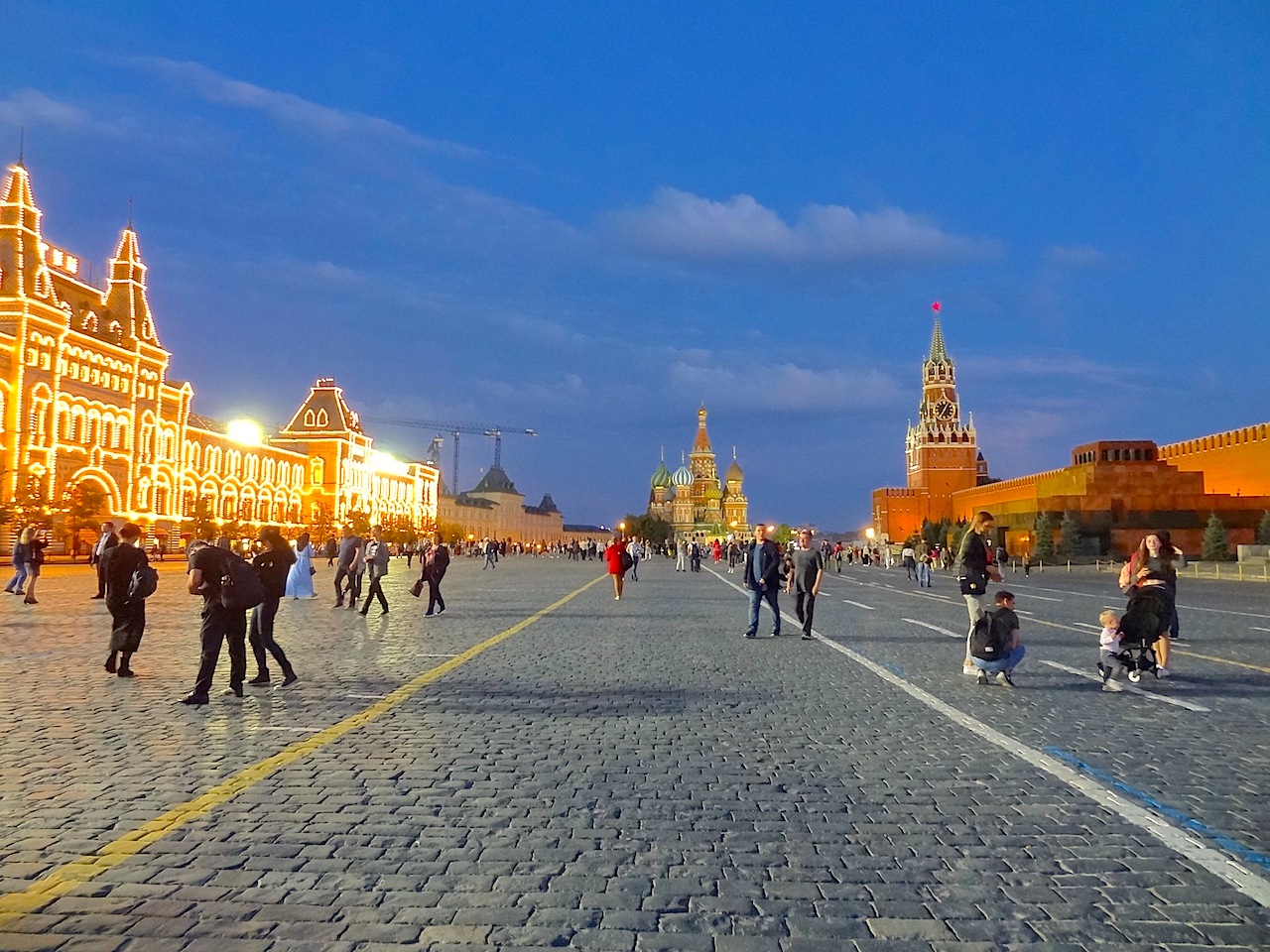 la place rouge de Moscou à la tombée du jour