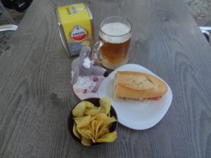 montadito et bière à Aranjuez