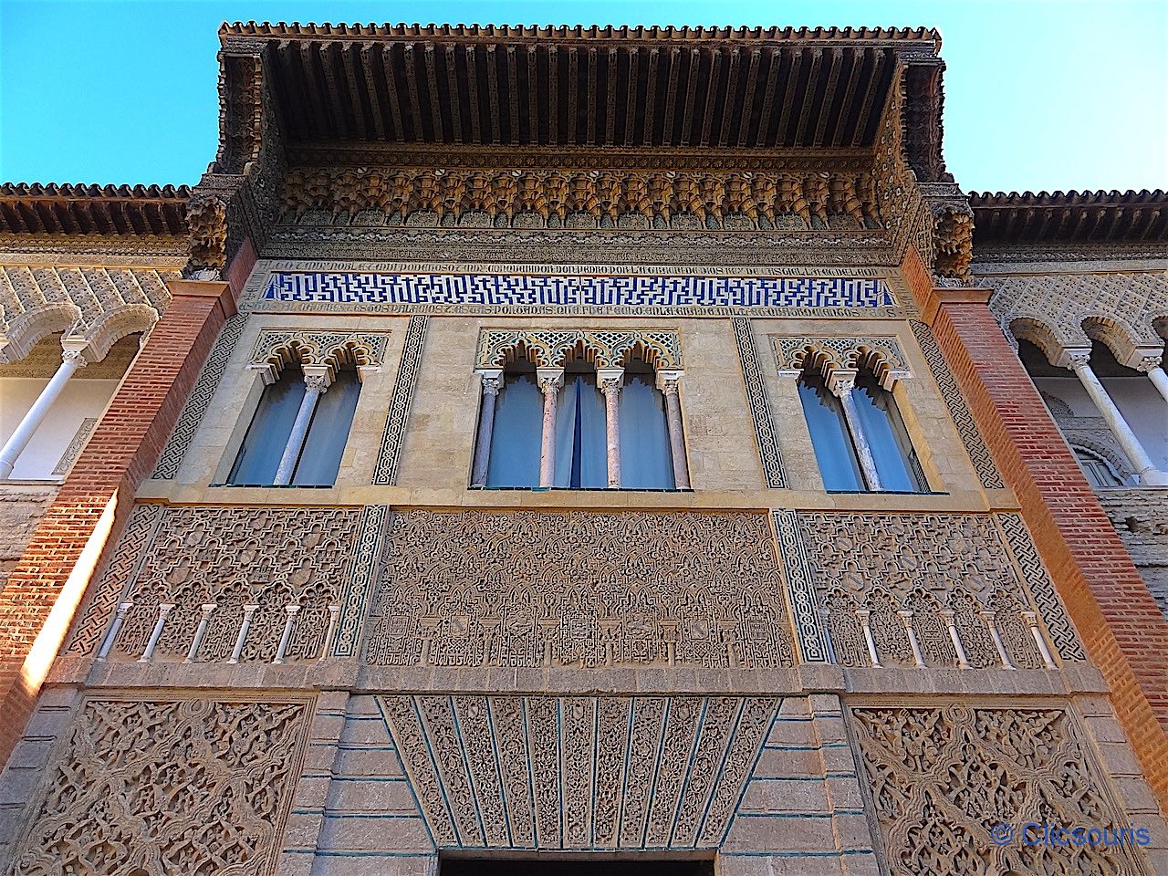 façade du palais de Pierre le cruel