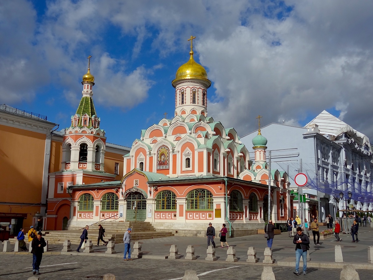 notre-dame-de-kazan sur la place rouge de Moscou