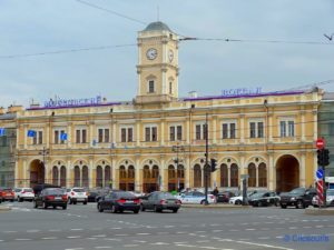 gare de Moscou à Saint-Pétersbourg