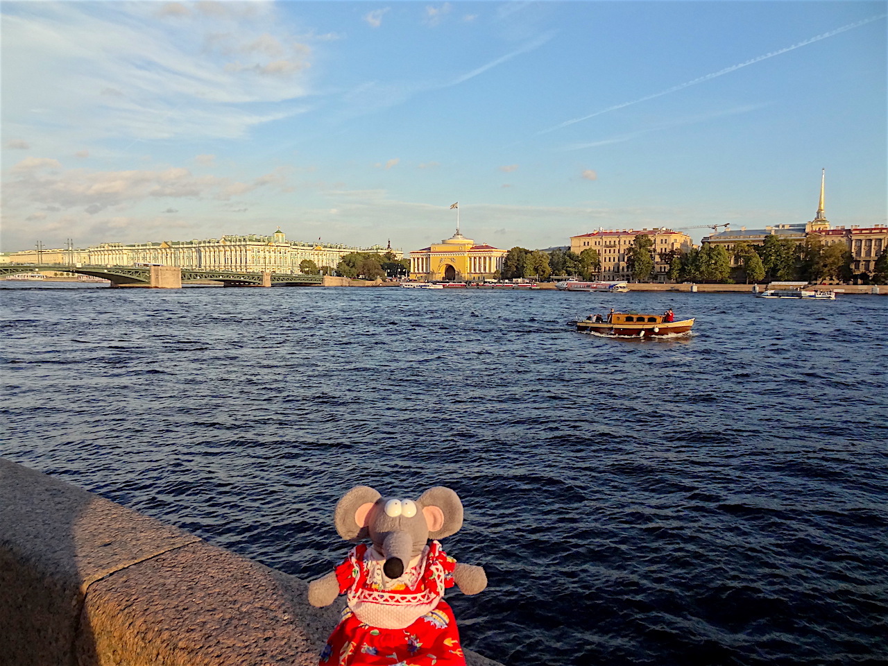 quai de l'Amirauté vu depuis l'île Vassilievski