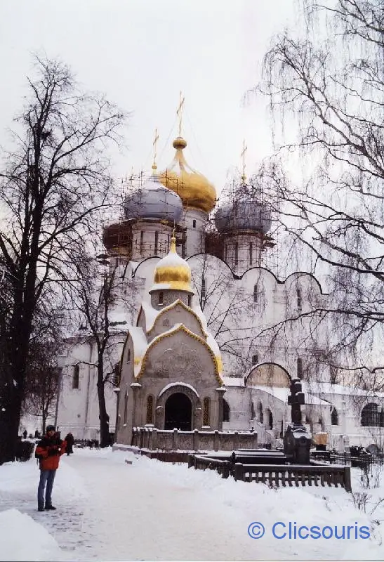 couvent de Novodievitchi à Moscou sous la neige