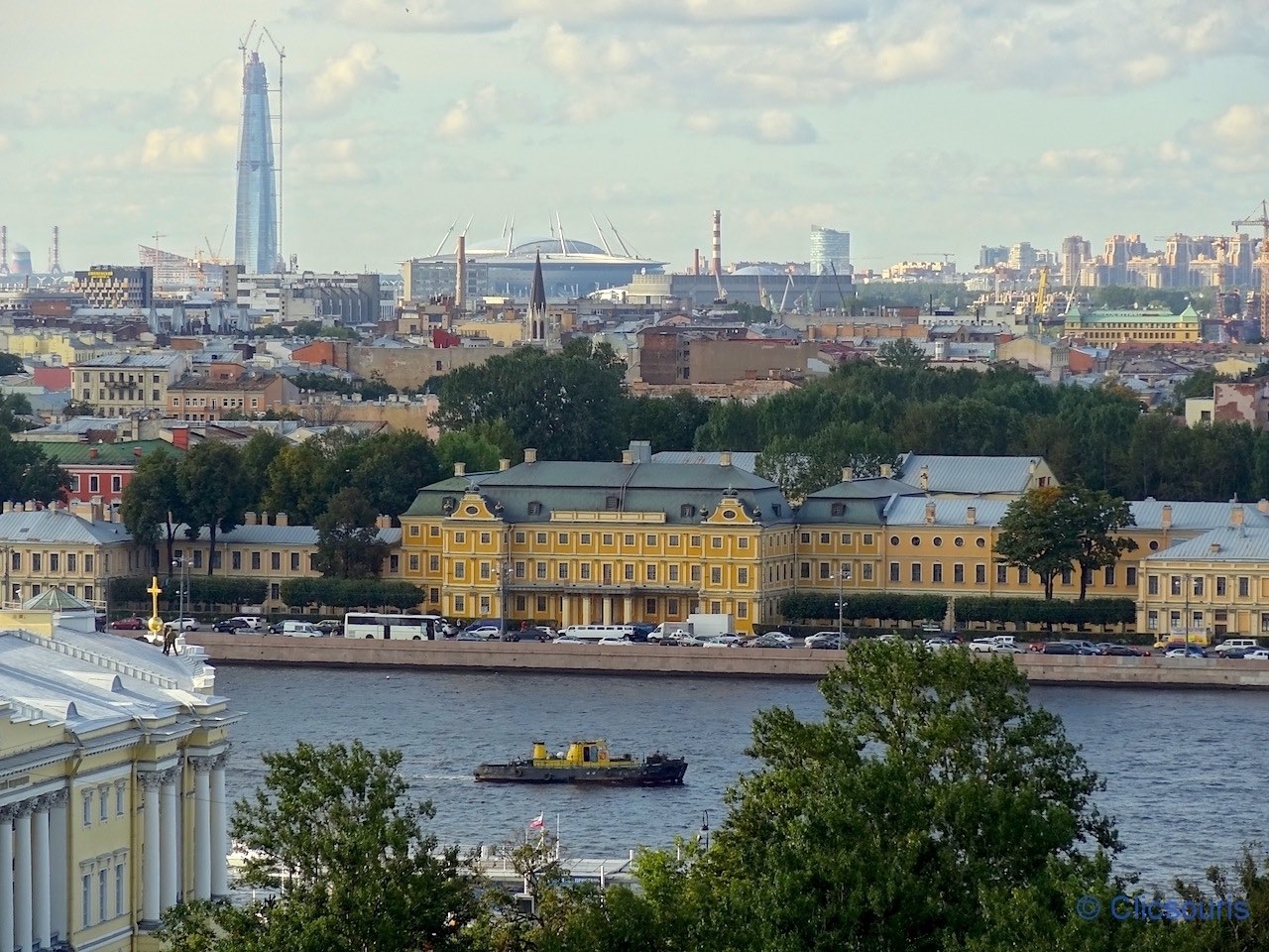 vue sur le palais Menchikov