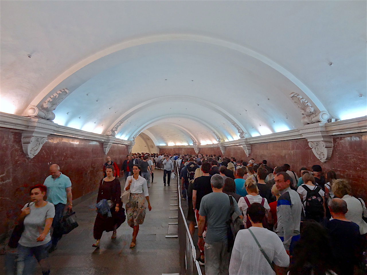 couloir de correspondance du métro de Moscou