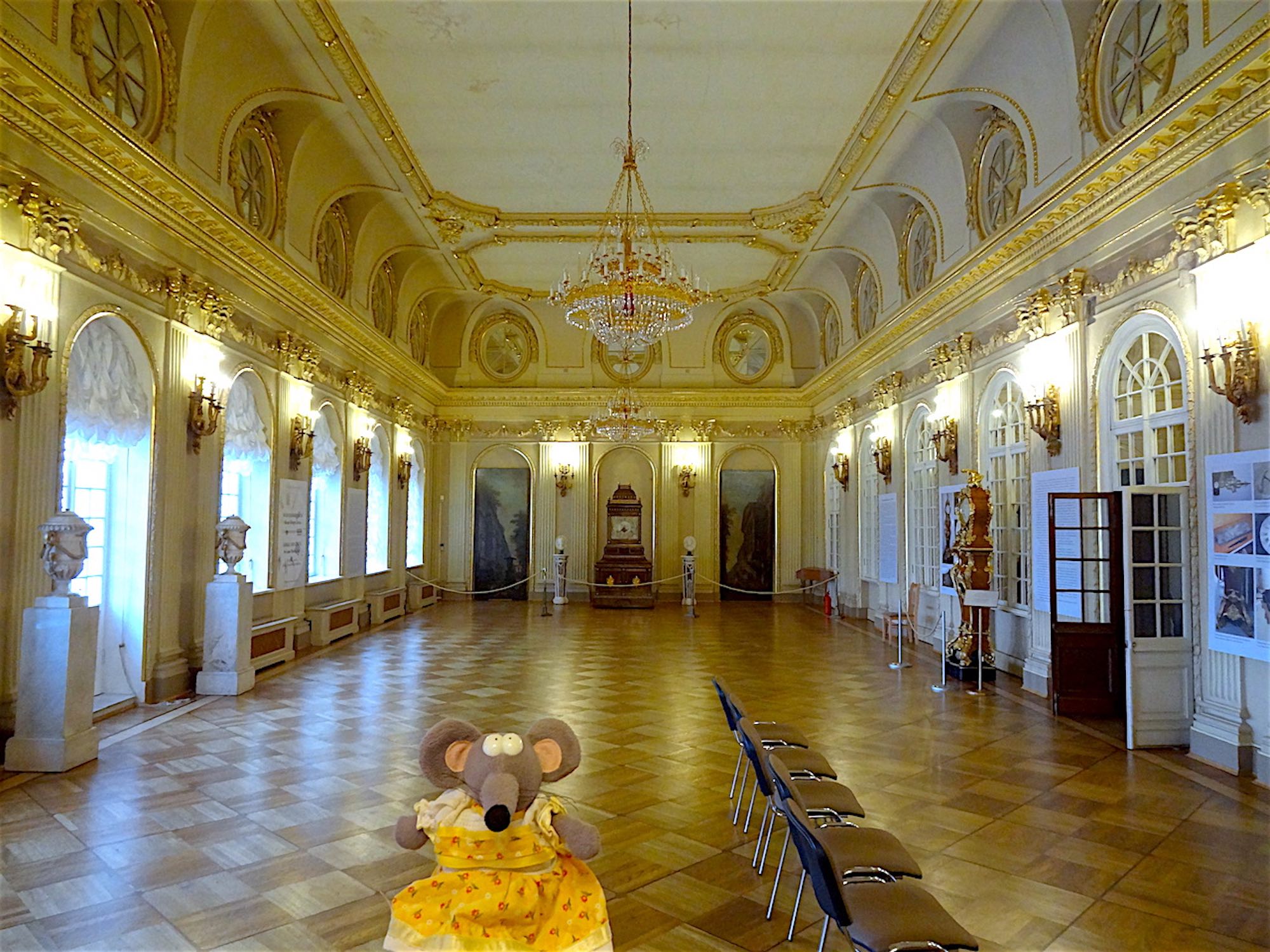 salle de bal du palais Menchikov