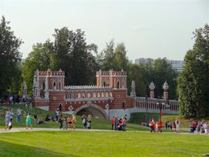 pont décoré de tsaristyno
