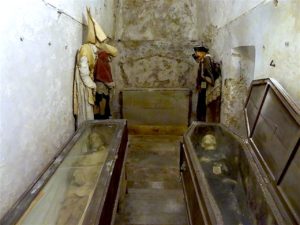 momies dans la crypte des capucins de Palerme