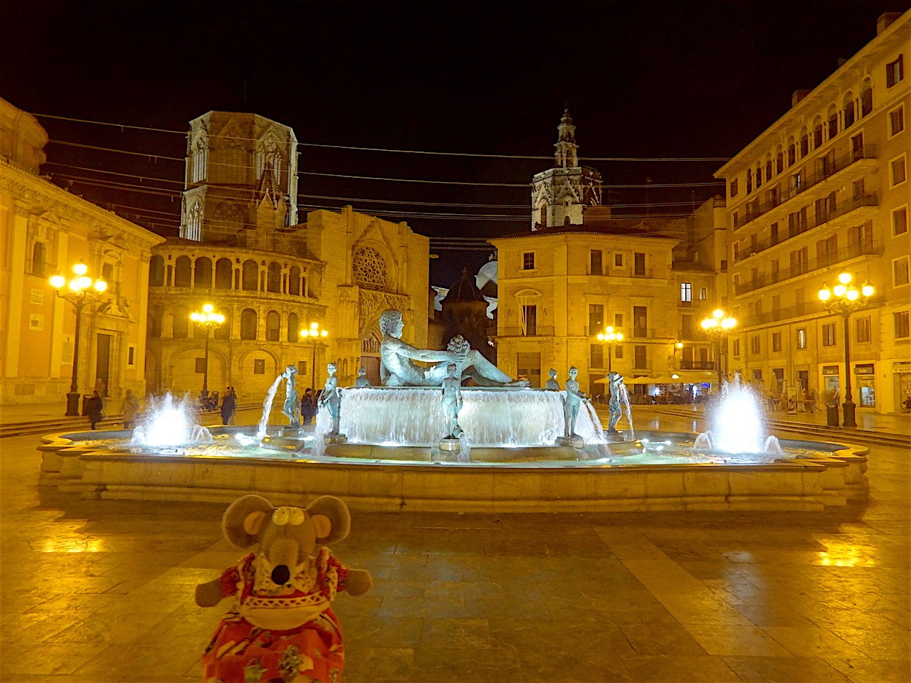 plaza de la Virgen Valence