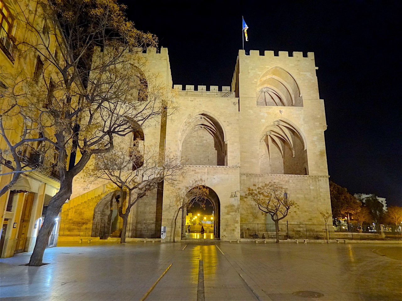 tours Serrano à Valence