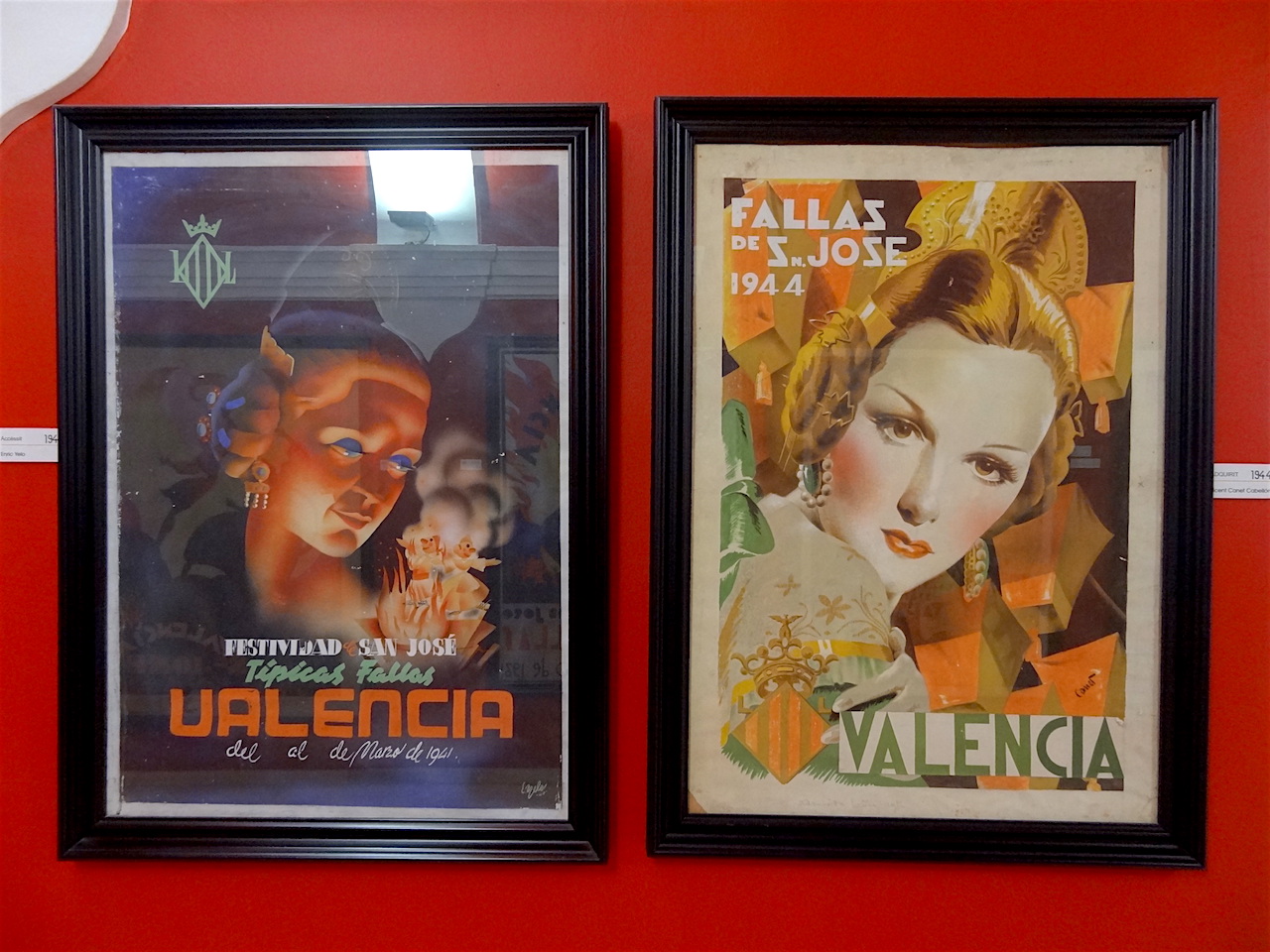 affiche au musée des Fallas à Valence