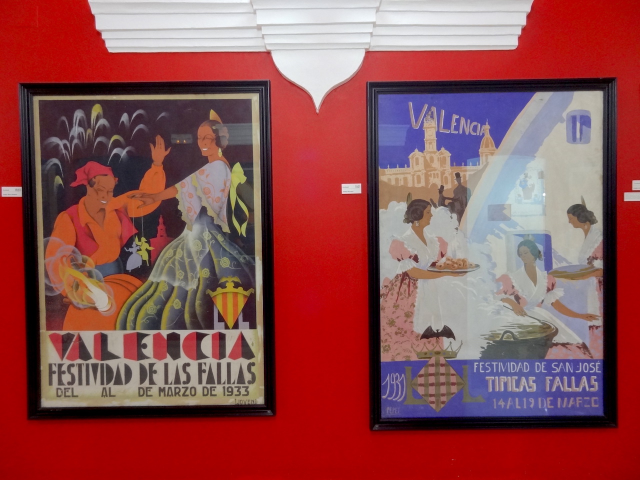 affiche au musée des Fallas à Valence