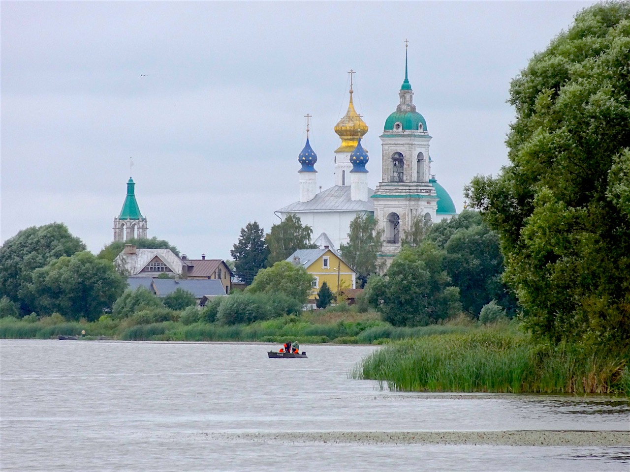 vue sur le monastère Saint-Jacques de Rostov