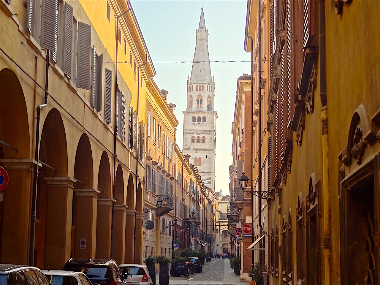 rue à Modène