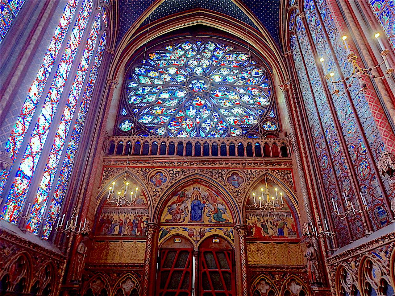 Grande rose occidentale de la Sainte-Chapelle à Paris