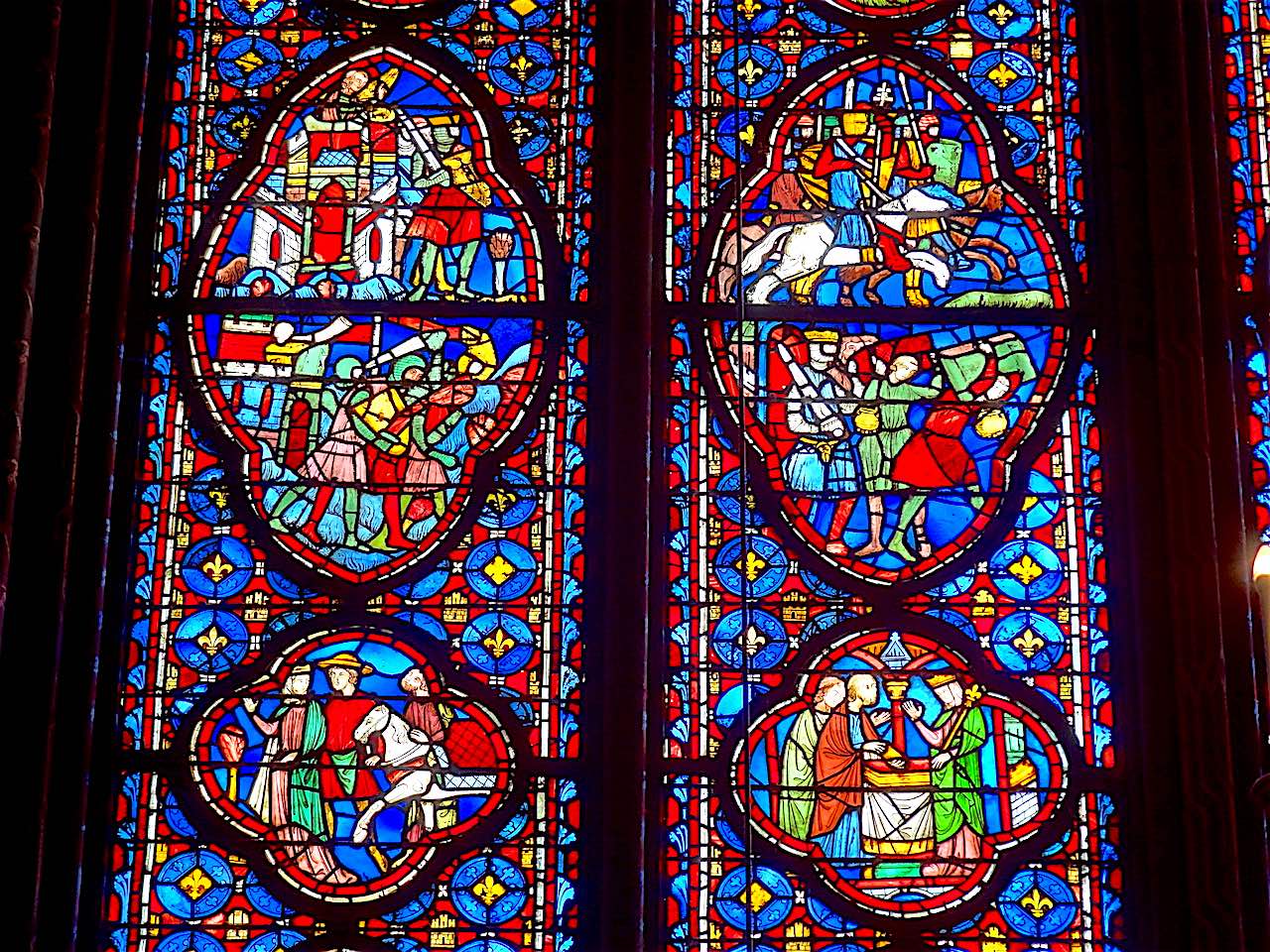 Détail des vitraux de la Sainte-Chapelle à Paris
