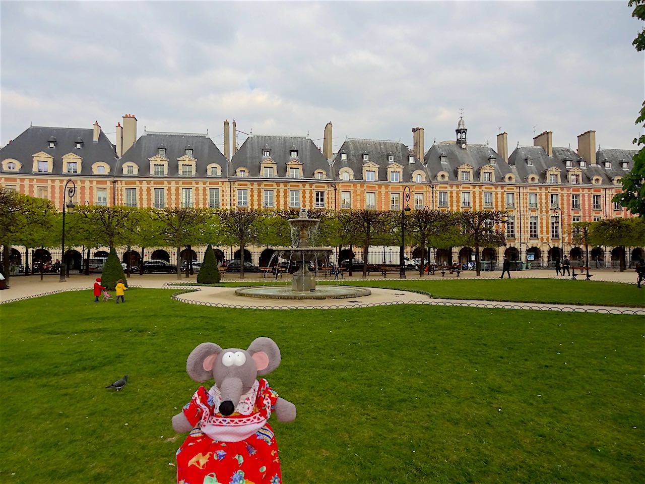 place des vosges à Paris