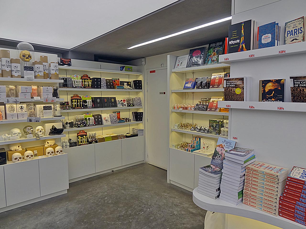 La librairie-boutique des catacombes de Paris